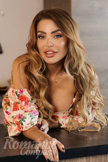 Ukrainian mail order bride Alina from Kharkiv with blonde hair and blue eye color - image 1