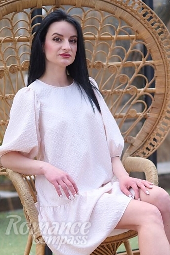 Ukrainian mail order bride Viktoriia from Kyiv with black hair and brown eye color - image 1