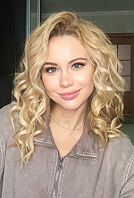 Ukrainian mail order bride Nataliia from Rivne with blonde hair and green eye color - image 4