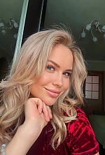 Ukrainian mail order bride Nataliia from Rivne with blonde hair and green eye color - image 8