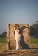 Ukrainian mail order bride Victoria from Munich with brunette hair and blue eye color - image 10