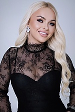 Ukrainian mail order bride Dariia from Valletta with blonde hair and blue eye color - image 3