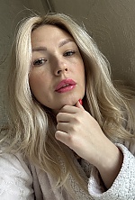 Ukrainian mail order bride Olena from Kryvyi Rih with blonde hair and green eye color - image 7