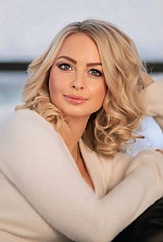 Ukrainian mail order bride Tatiana from Kharkiv with blonde hair and green eye color - image 6