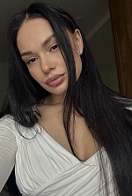 Ukrainian mail order bride Aigerim from Karaganda with black hair and brown eye color - image 2