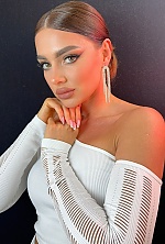 Ukrainian mail order bride Alina from Odesa with brunette hair and brown eye color - image 6